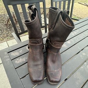 Brown Frye harness boots/moto size 8 distressed leather